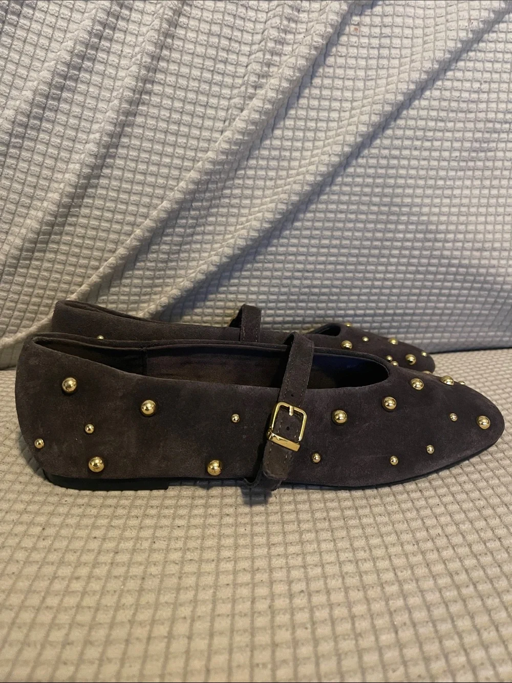 Zara women’s Dark Brown Mary Jane Flats with Gold Studs size 40 /9 us - Picture 2 of 7
